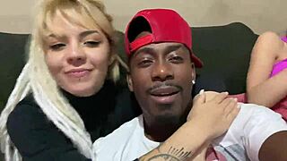 Equipe Prepara Ruivinha Brasileira Para Cenas Com 3 Negros