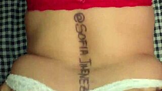 abriendo esas NALGOTAS RICAS de mi mujer in sexy lingerie over the bed