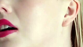 Samantha rone sucks her big pussy lips