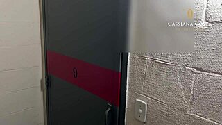 Yo, Laydy hooks up in the elevator and craves hardcore action. They hit the bedroom for a deep blowjob and wild fucking! 😈