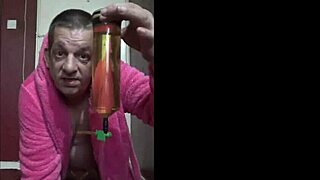 Bisexual Mark Wright craves every drop of salty piss