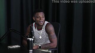 não gosta de um beijo grego? corta seu tesão e seu fetiche é ficar amarrado vendo duas mulheres se pegando - will mastro sheer red