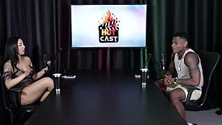 não gosta de um beijo grego? corta seu tesão e seu fetiche é ficar amarrado vendo duas mulheres se pegando - will mastro sheer red