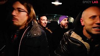 fucking venezuelan in the kitchen with deepthroat