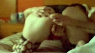 Woozie vert licks big cock
