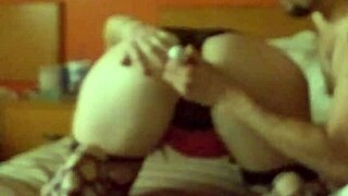 Woozie vert licks big cock