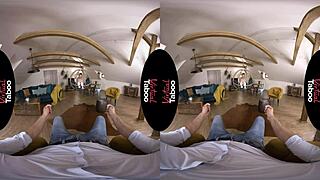 Хорватская брюнетка делает шпагат на бритый хуй в виртуальном табу?