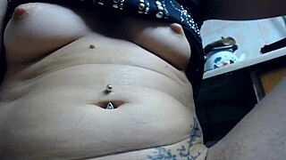 Russian webcam video of Jenniferhotbaby's hairy mature pussy gets a golden shower