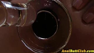 Roundass ho sits on face with gaping