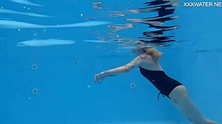 Mimi Cica Gets So HORNY Underwater! Naked Finnish Babe Shows Off!