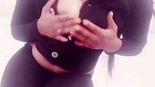 Indian milf enjoys suggestive massage and assfucking