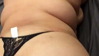 she records while i film this chubby blonde argentine woman luuly27 in a casual session