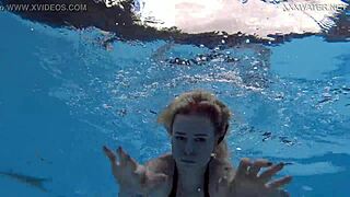 Mimi Cica Gets So HORNY Underwater! Naked Finnish Babe Shows Off!