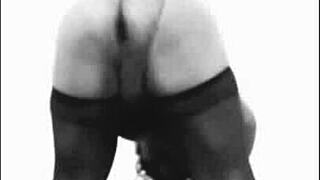 Hey, Can This Peruvian Travesti Stretch Her Hole Any Wider with That Huge Toy?