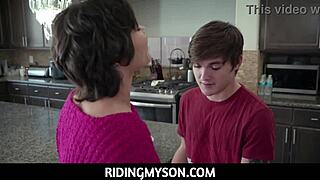 Satisfying his creations;Wish come true for American porn stars Nicole Aria and Olive Glass with Tyler Cruise