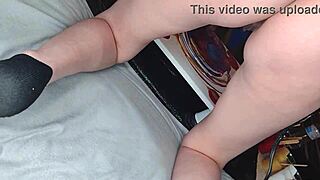 i paint naked with my big cock wife