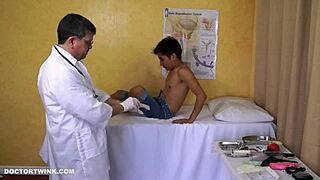 Rave and Vahn's kinky bareback group with rimjob and anal.