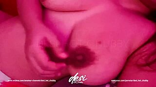 Wow, Indian Bhabhi Flaunts Her Huge Tits and Boobs!