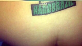 Ela pediu comida e eu dei o que ela queria