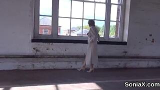 Lady Sonia flashes huge tits 😍