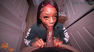 It's on sight with black ebony.