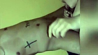 Sexo con mi vecina cachona spreading huge ass