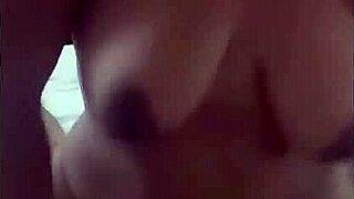 Mi Esposo No Sabe Que Otro Me Coge. ¿Vas a Ser el Próximo en Tomar Mi Culo?