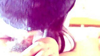 Student sucks boyfriend's cock at home