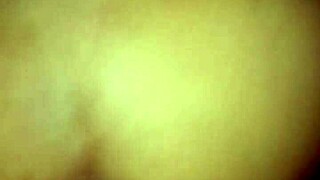 fiquei de quatro pra levar pica mas o pau do boy é muito pequeno quero uma rola maior pra me satisfazer agora