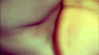 Aria Noir Screwing Her Man Before He Unloads