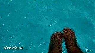 why are these young feet splashing in the pool with amateurs?