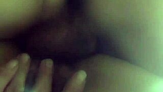 Vietnamese girl seduces boyfriend into motel 😍