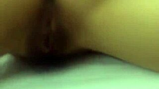 Vietnamese girl seduces boyfriend into motel 😍