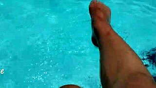 why are these young feet splashing in the pool with amateurs?