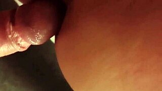 Amateur Gets Anal in Homemade Video