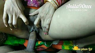 Man, Indian bhabi got wild with an old friend before hardcore banging!