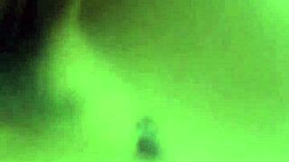 Vietnamese girl seduces boyfriend into motel 😍