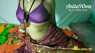 Man, Indian bhabi got wild with an old friend before hardcore banging!