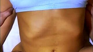 La Madrastra De Su Amiga Era Una Mujer Que Le Encantaba Que La Dominaran En La Cama Y Su Amante No Podía Resistirse A Sus Súplicas