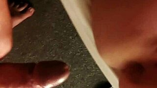 Amateur Gets Anal in Homemade Video