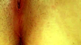 I am a solo british whore fucking my cunt with a dildo