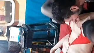 tremenda chupada de concha en la boca de una sexy amateur