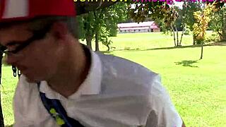 can this petite brunette handle a group facial outdoors?