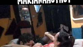 tremenda chupada de concha en la boca de una sexy amateur