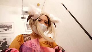 Strawbaby Beibei As Lustful Gongsun Li Seduces Game Player With Blowjob