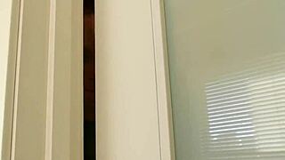 yo cece, how’s it feel getting drilled so hard by that huge rod?