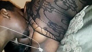 Blacchammer and Exzotickhandi in steamy group blowjob and pussy licking 😘