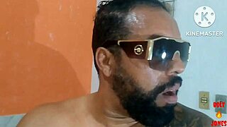 Husband traveled, so neighbor came to visit me.