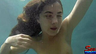 wow, molly jane is such a sexy underwater mermaid! 🧜‍♀️