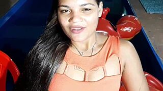 Sreo sam doktorku koja obožava pičke, pozvao je na lizanje pičke